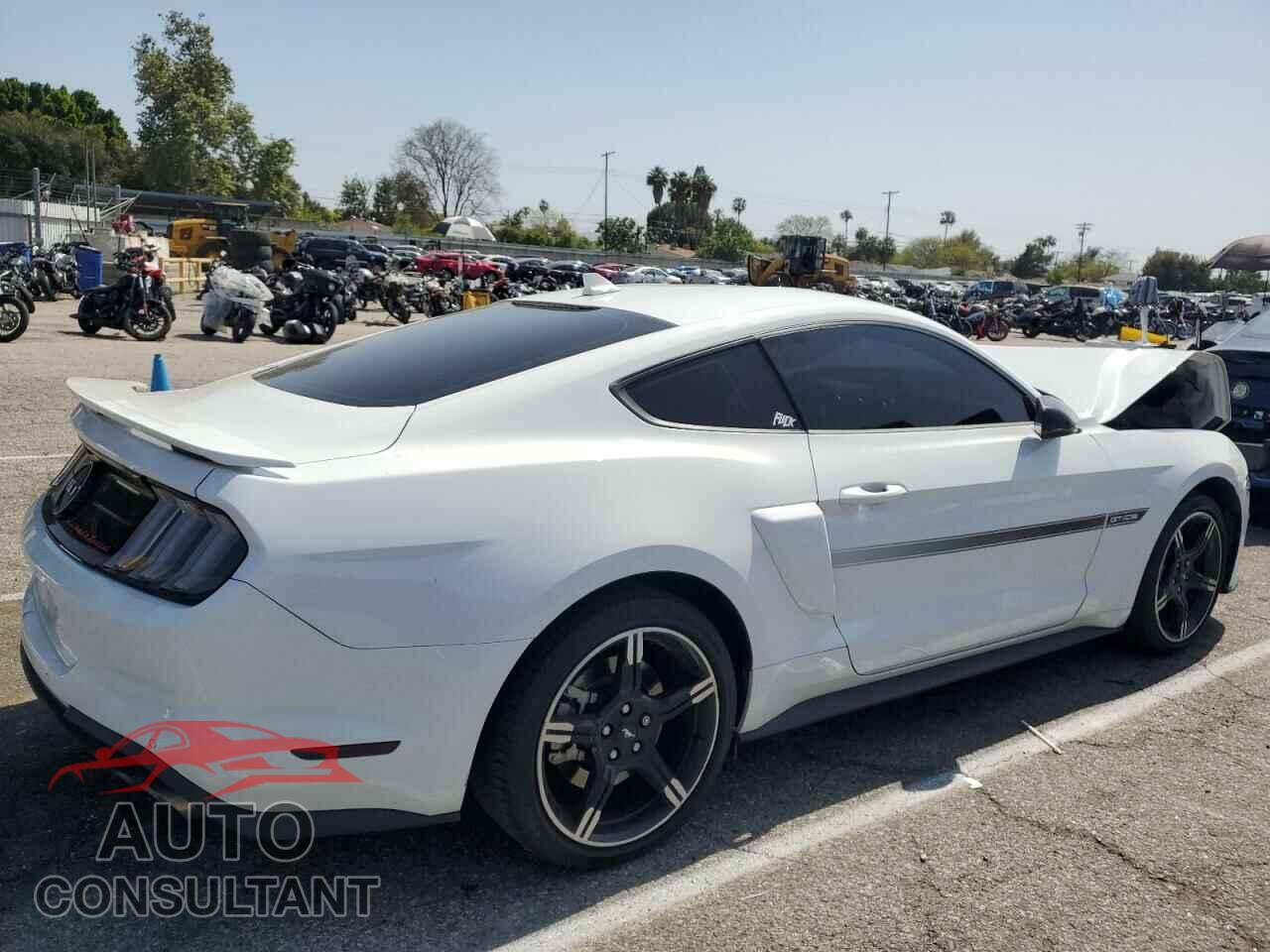 FORD MUSTANG 2021 - 1FA6P8CFXM5156128