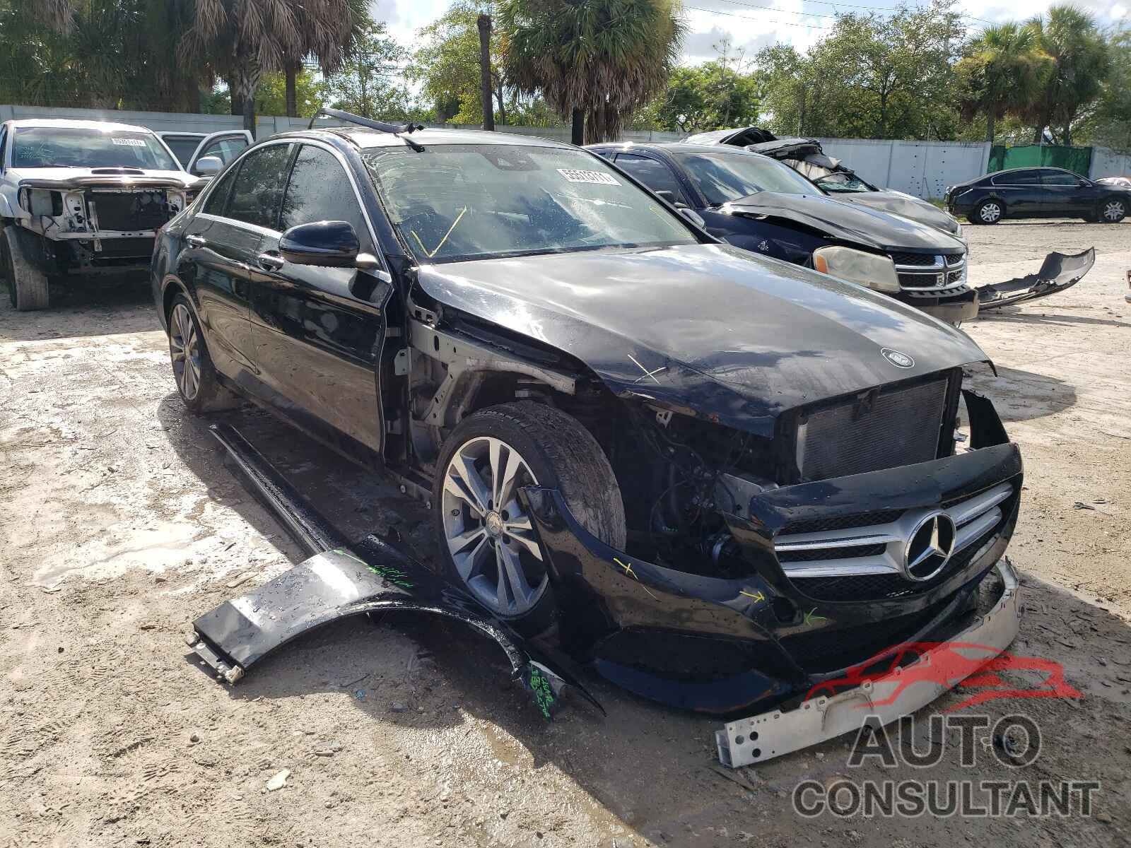 MERCEDES-BENZ C-CLASS 2016 - 55SWF4JB3GU127626