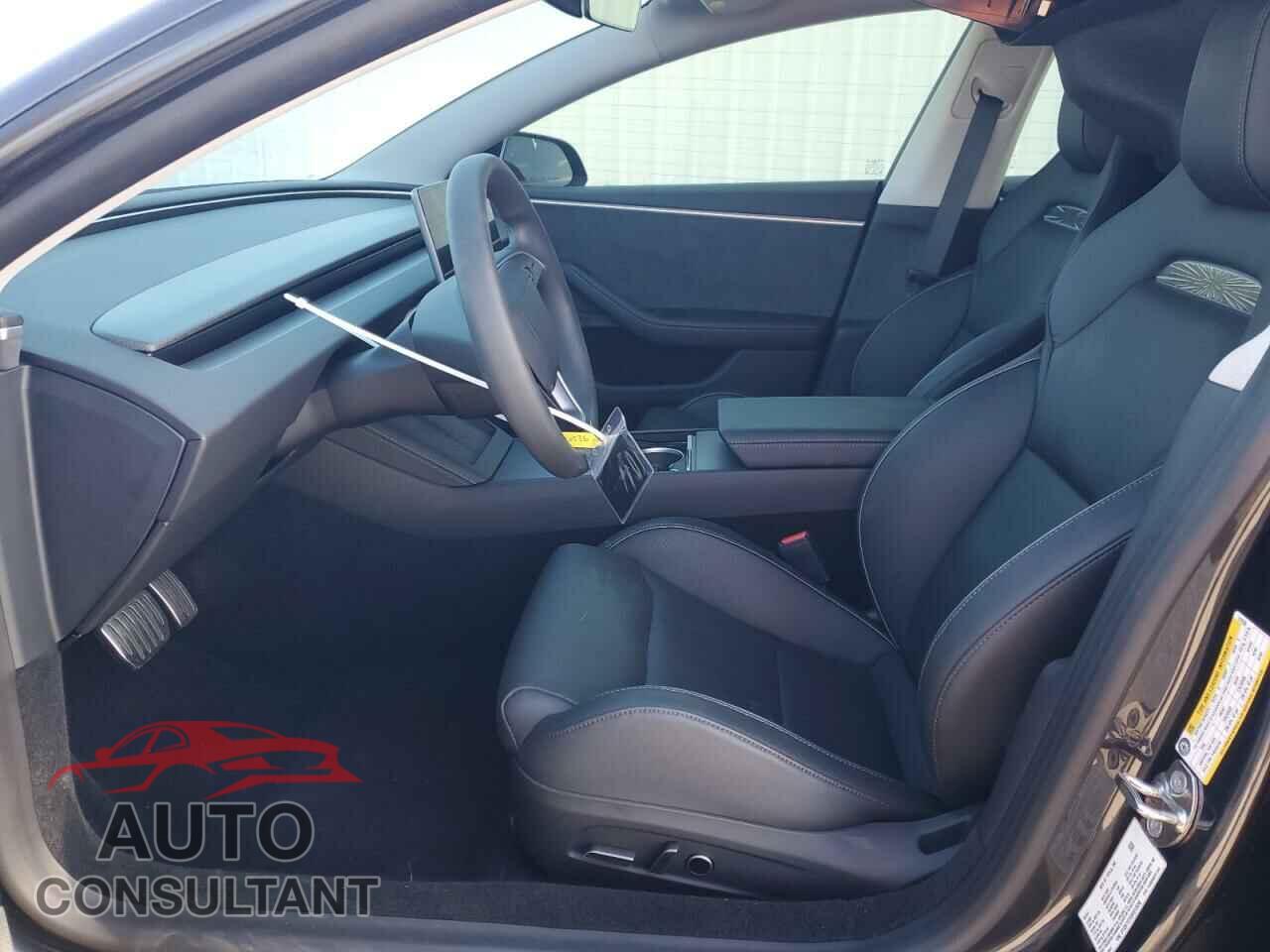 TESLA MODEL 3 2024 - 5YJ3E1ET5RF810536