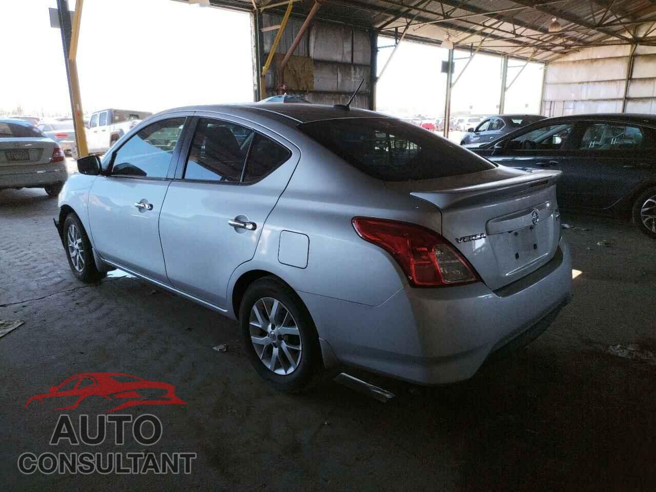 NISSAN VERSA 2017 - 3N1CN7AP9HL856031