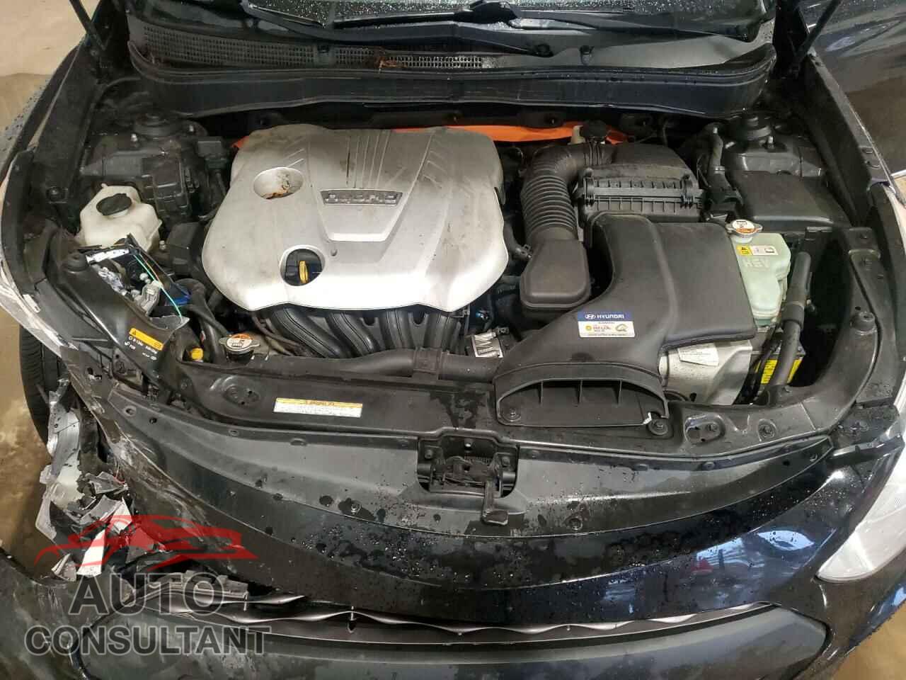HYUNDAI SONATA 2013 - KMHEC4A45DA072880