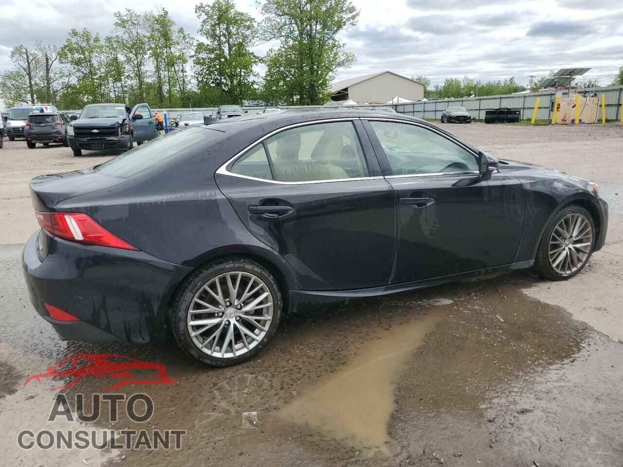 LEXUS IS 2014 - JTHCF1D21E5000577