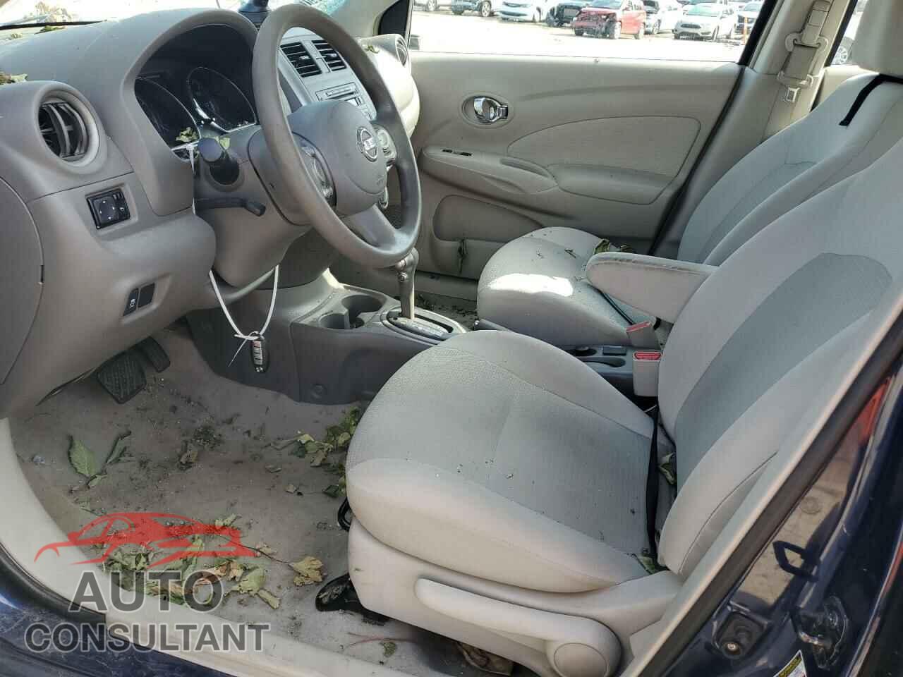 NISSAN VERSA 2013 - 3N1CN7AP7DL852182