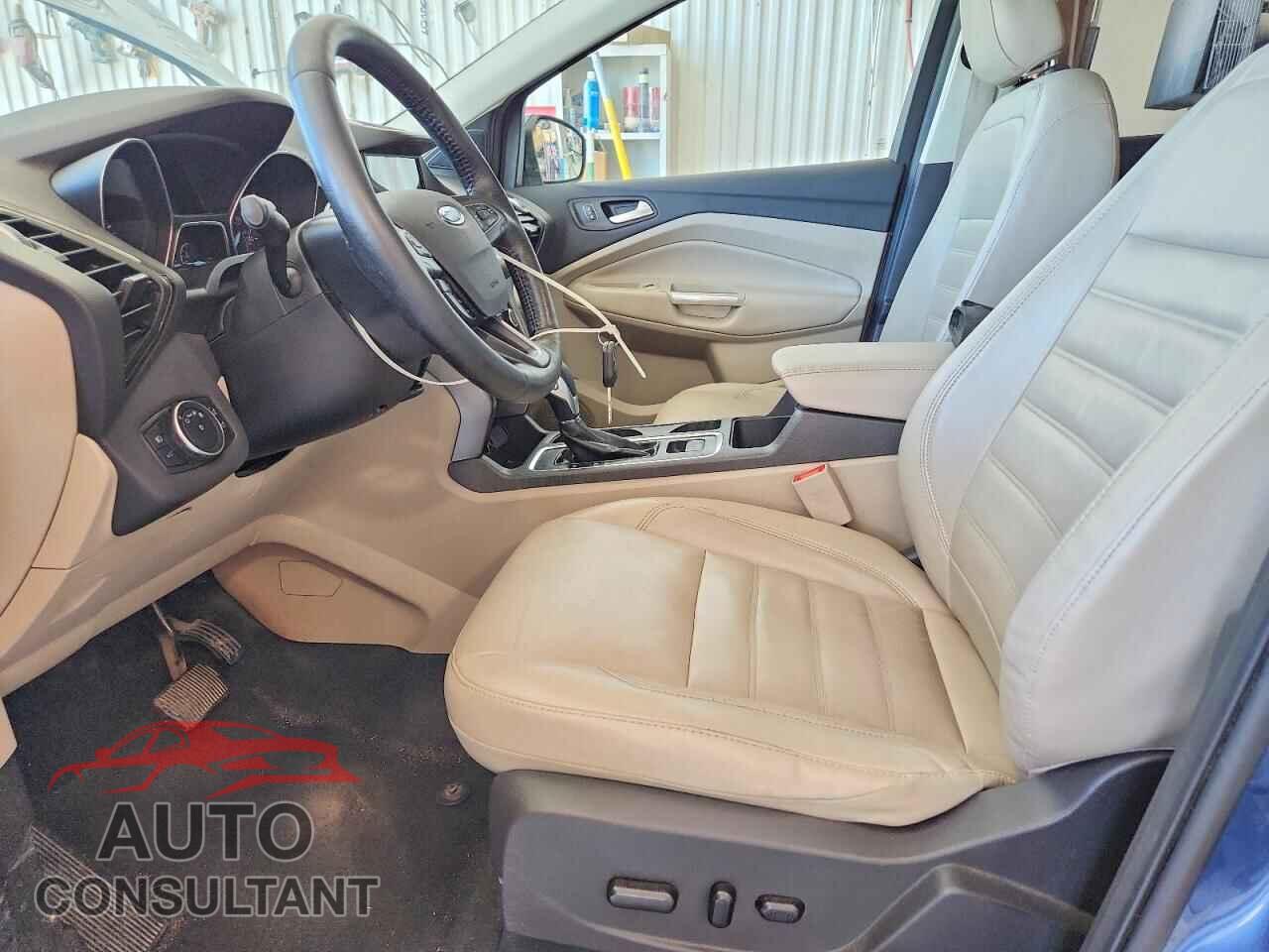 FORD ESCAPE 2018 - 1FMCU9HD5JUC59635