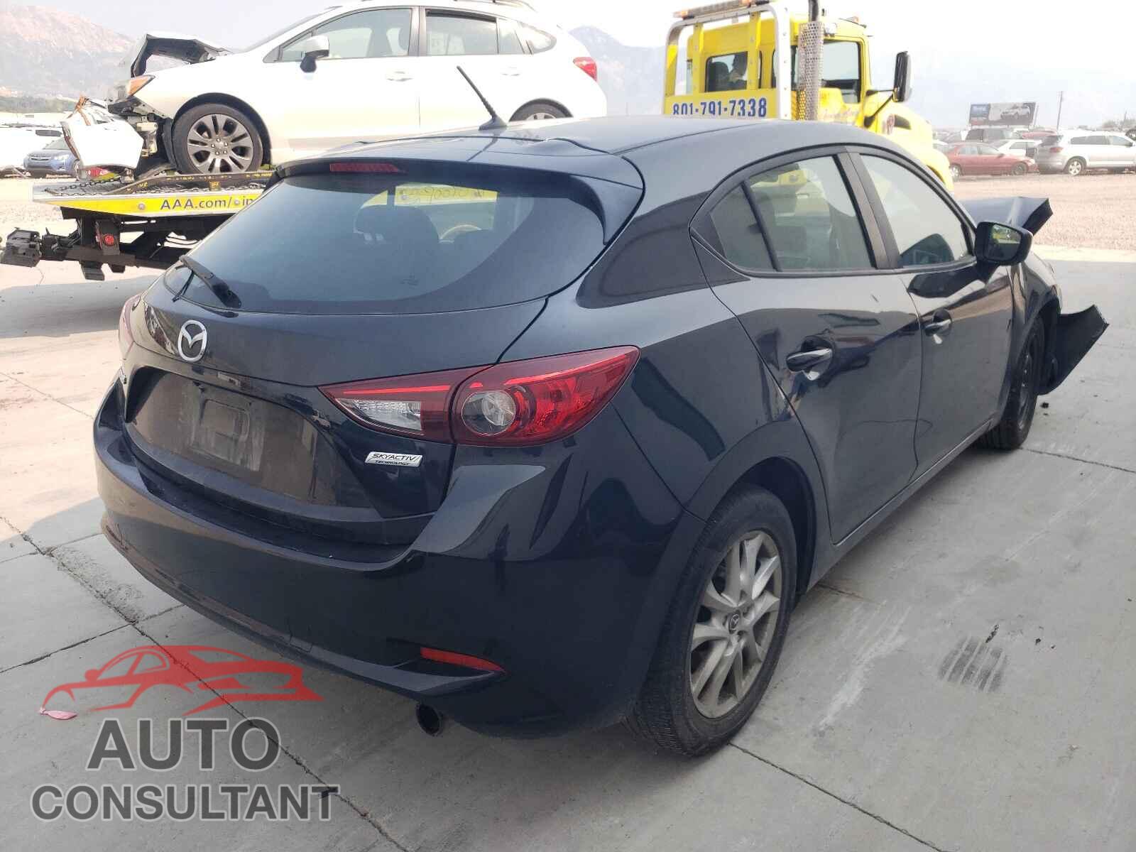 MAZDA 3 2017 - 3MZBN1K70HM102317
