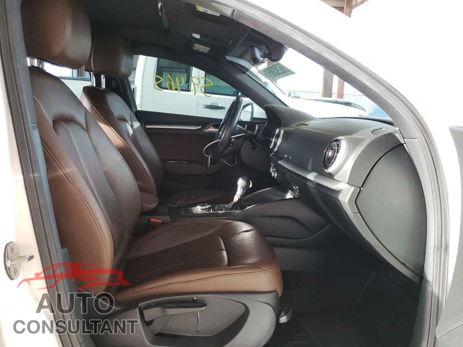 AUDI A3 2017 - WAUAUGFF6H1029504