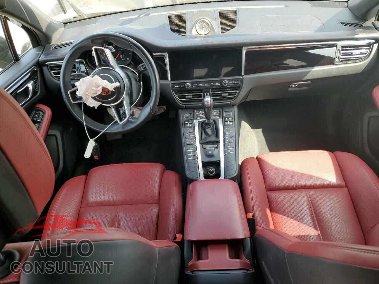 PORSCHE MACAN 2019 - WP1AA2A57KLB00555