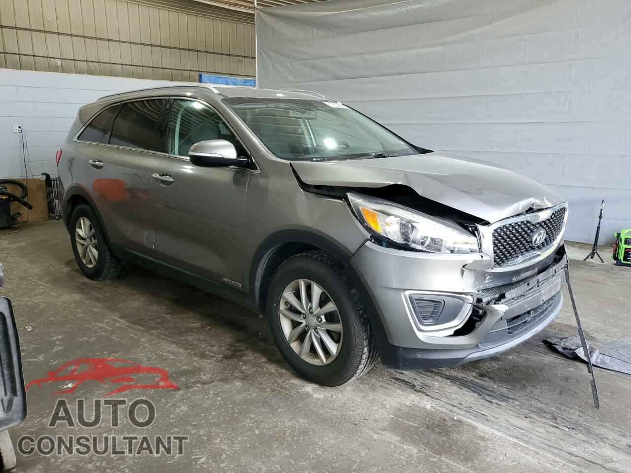 KIA SORENTO 2017 - 5XYPGDA57HG193605