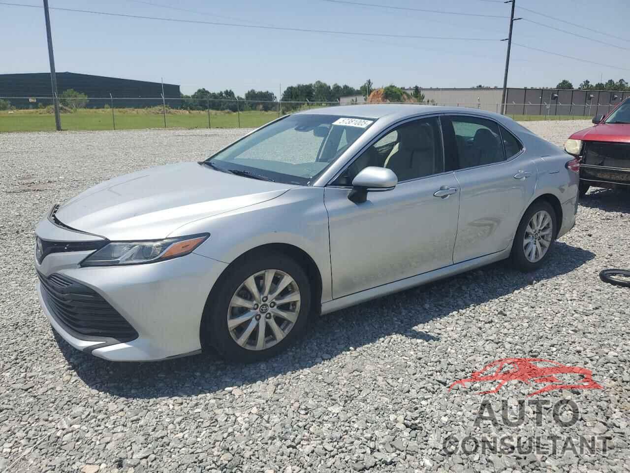 TOYOTA CAMRY 2018 - 4T1B11HK3JU522175