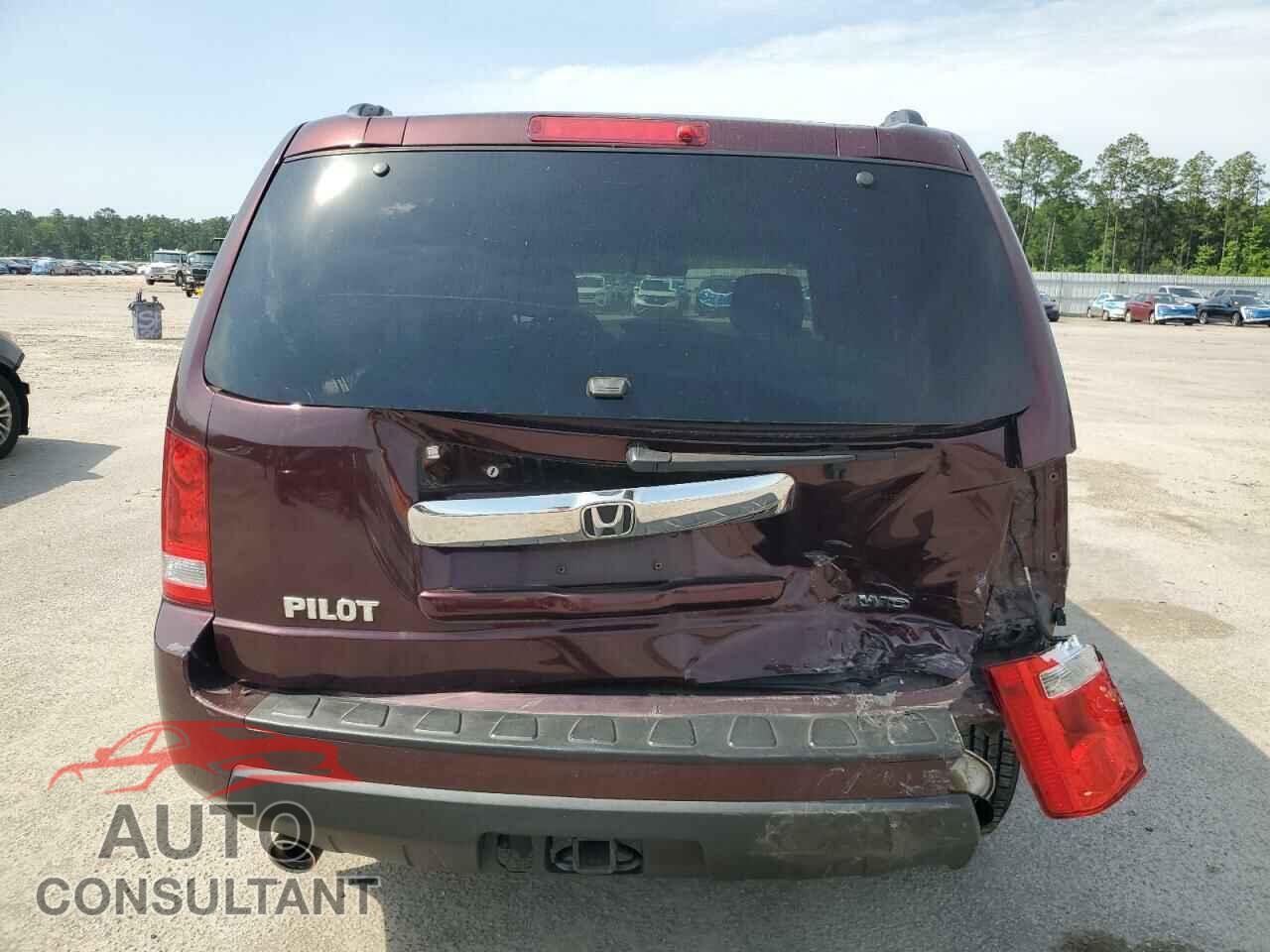 HONDA PILOT 2011 - 5FNYF4H63BB098043