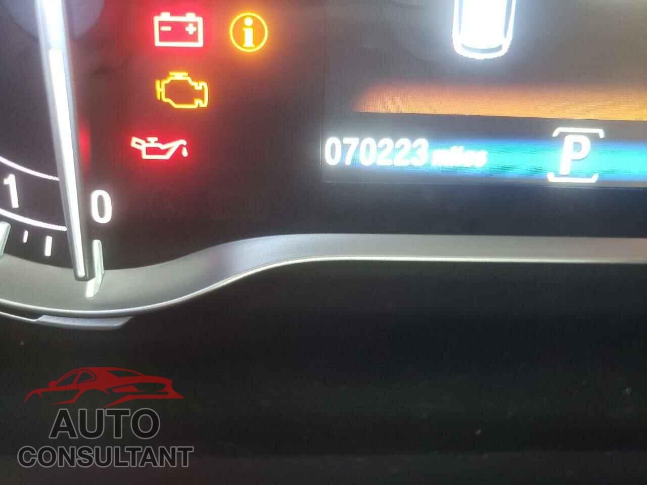 HONDA PILOT 2017 - 5FNYF6H02HB046404