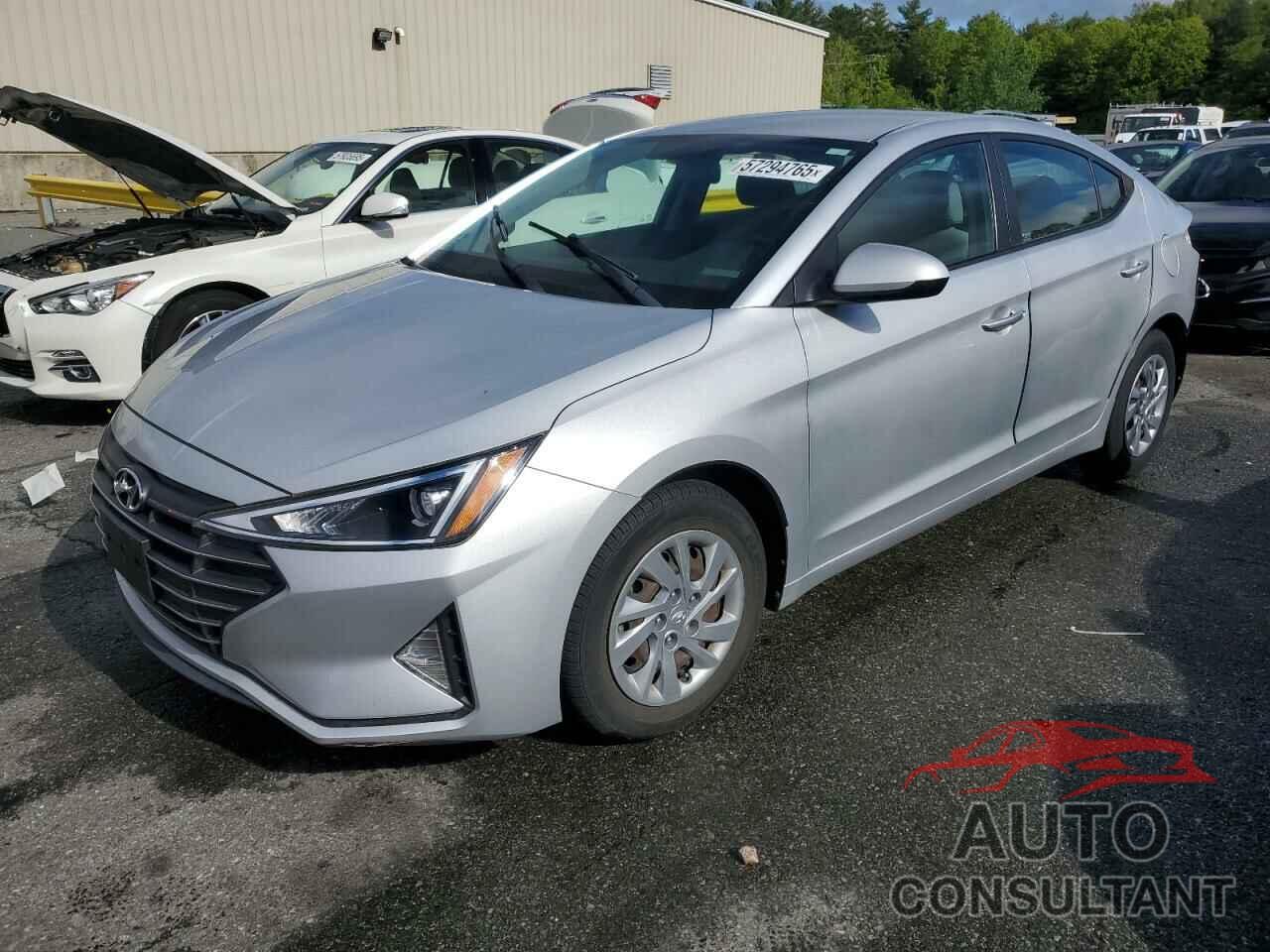 HYUNDAI ELANTRA 2019 - KMHD74LF8KU768563