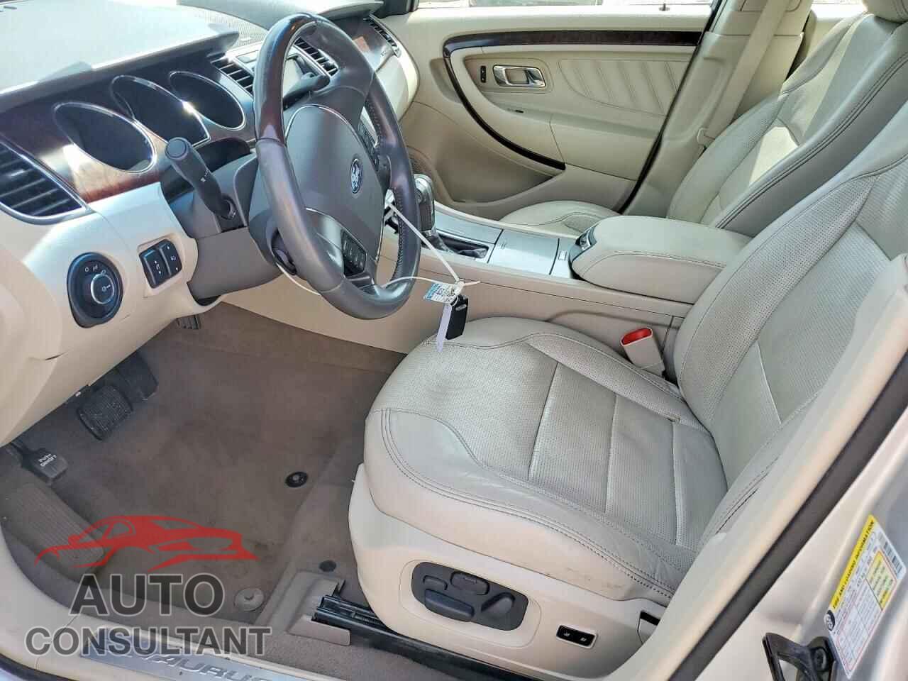 FORD TAURUS 2010 - 1FAHP2FW8AG154993