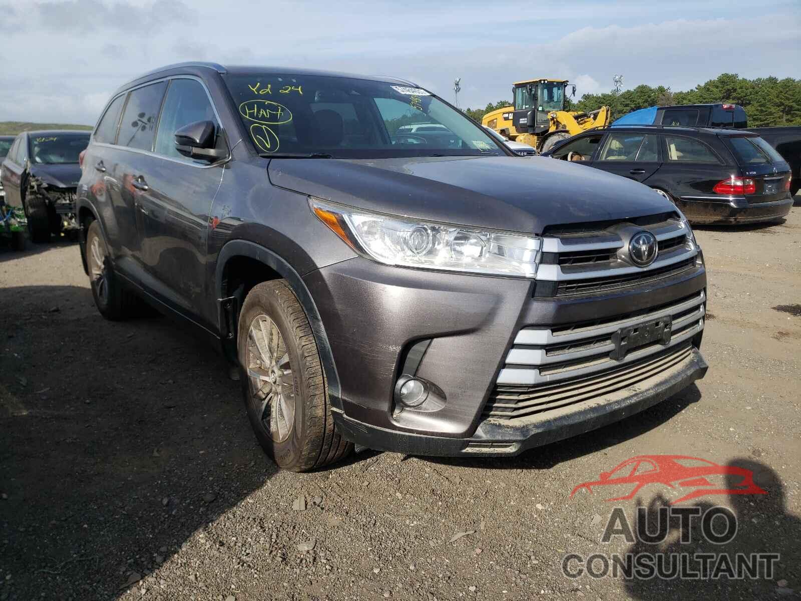 TOYOTA HIGHLANDER 2018 - 5TDJZRFH7JS841808
