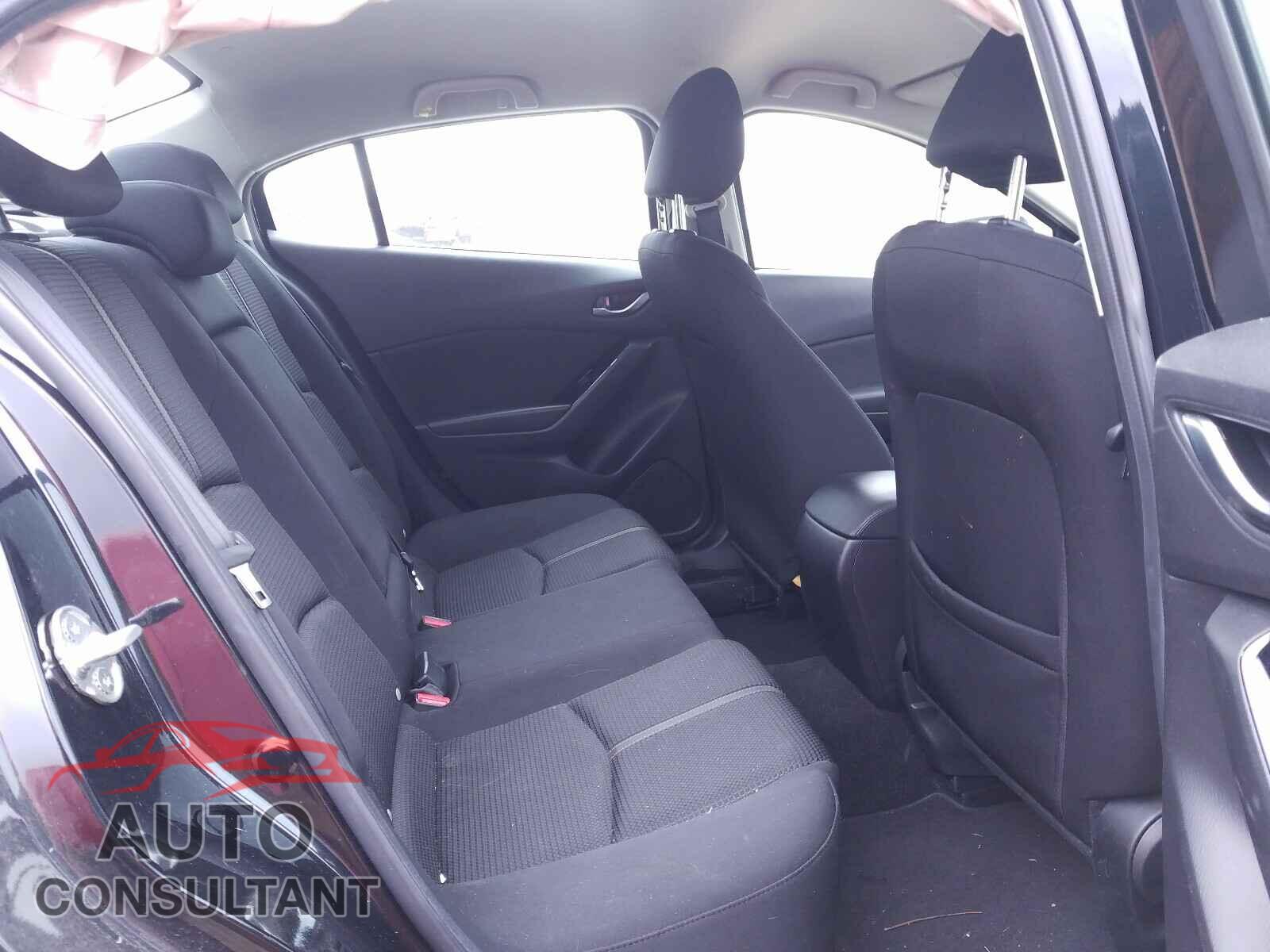 MAZDA 3 2017 - 3MZBN1U76HM103629