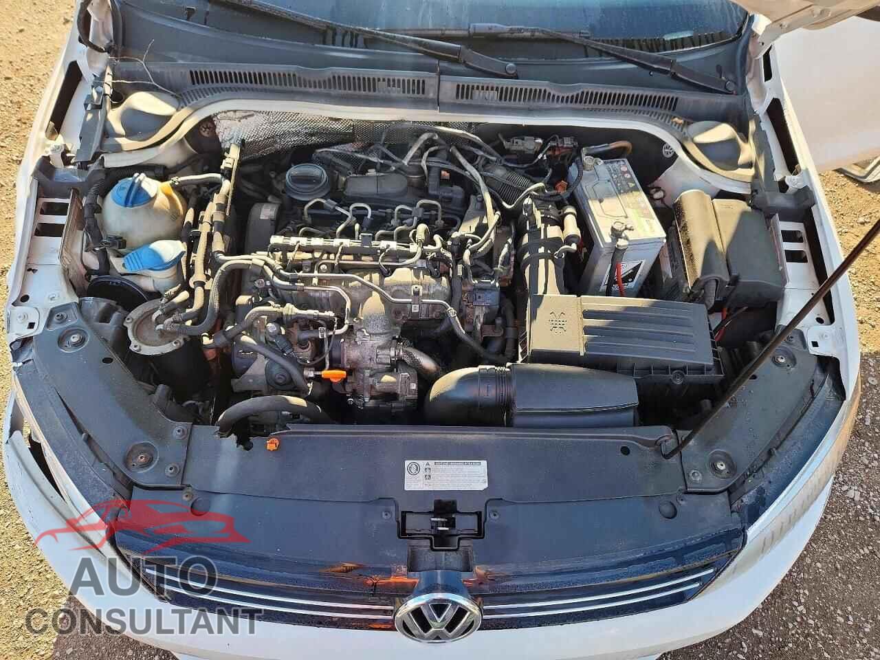 VOLKSWAGEN JETTA 2012 - 3VWLL7AJ7CM065933