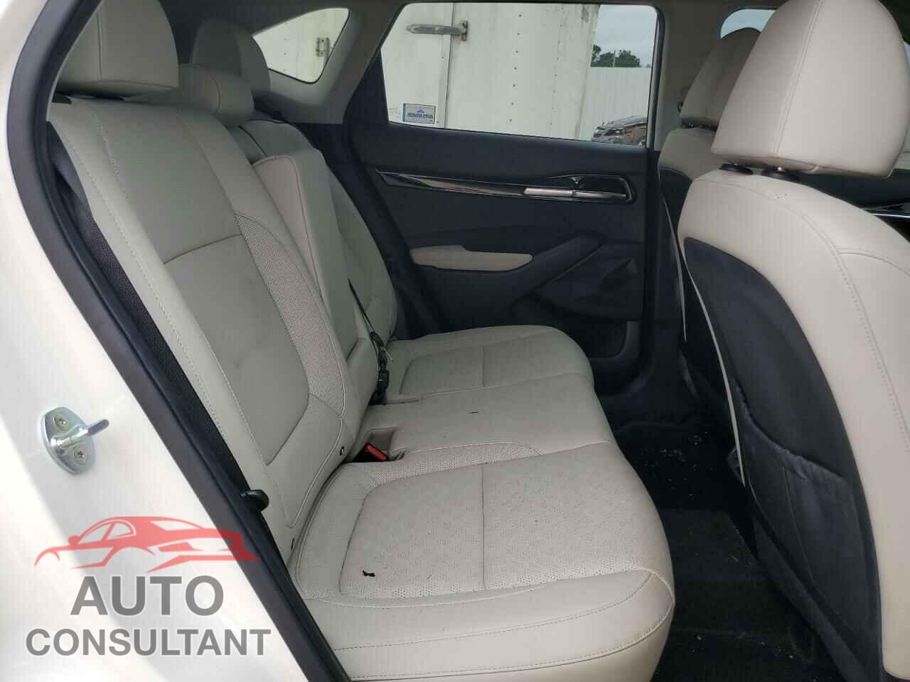 KIA SELTOS 2021 - KNDERCAA8M7142372