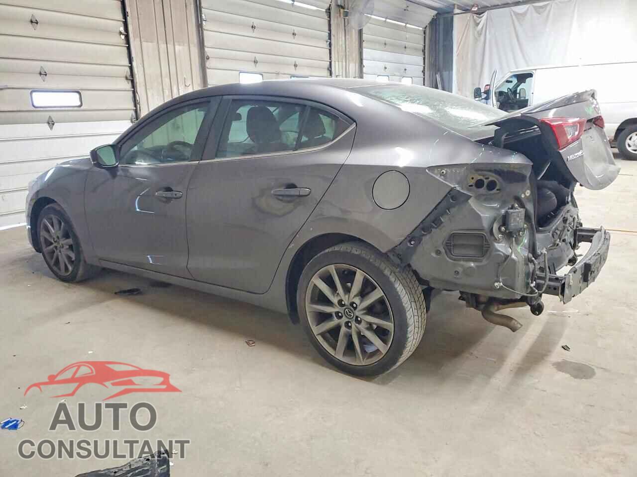MAZDA 3 2018 - 3MZBN1V35JM248212