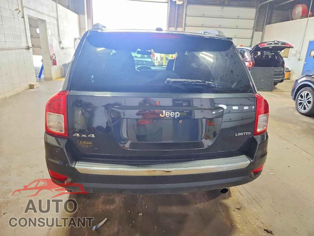 JEEP COMPASS 2011 - 1J4NF5FB7BD158335