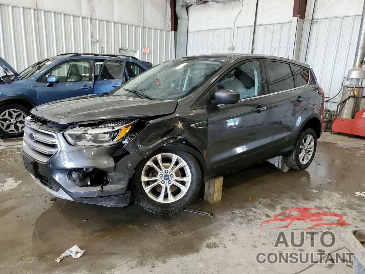 FORD ESCAPE 2017 - 1FMCU0GD1HUE66837