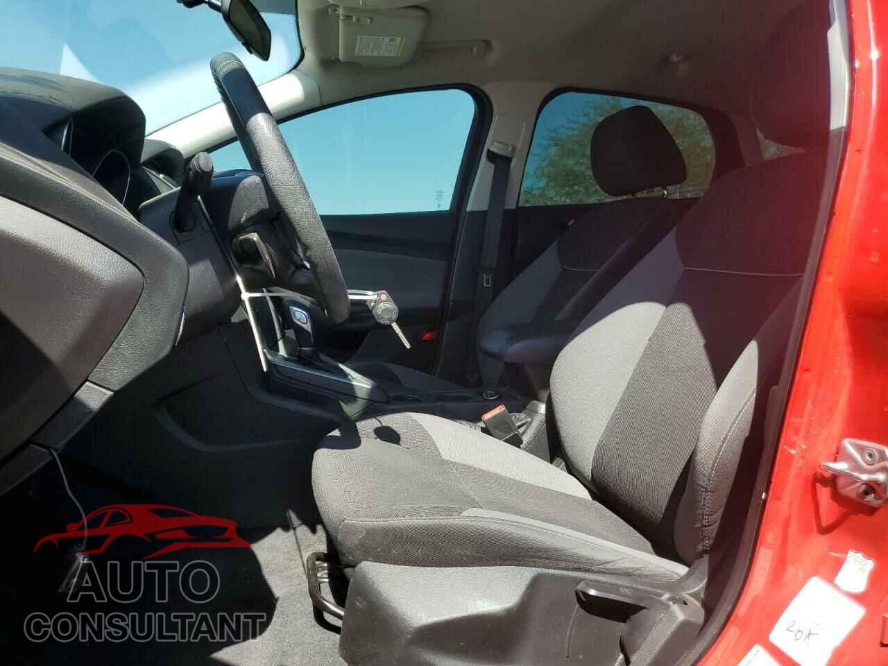FORD FOCUS 2014 - 1FADP3F27EL325778