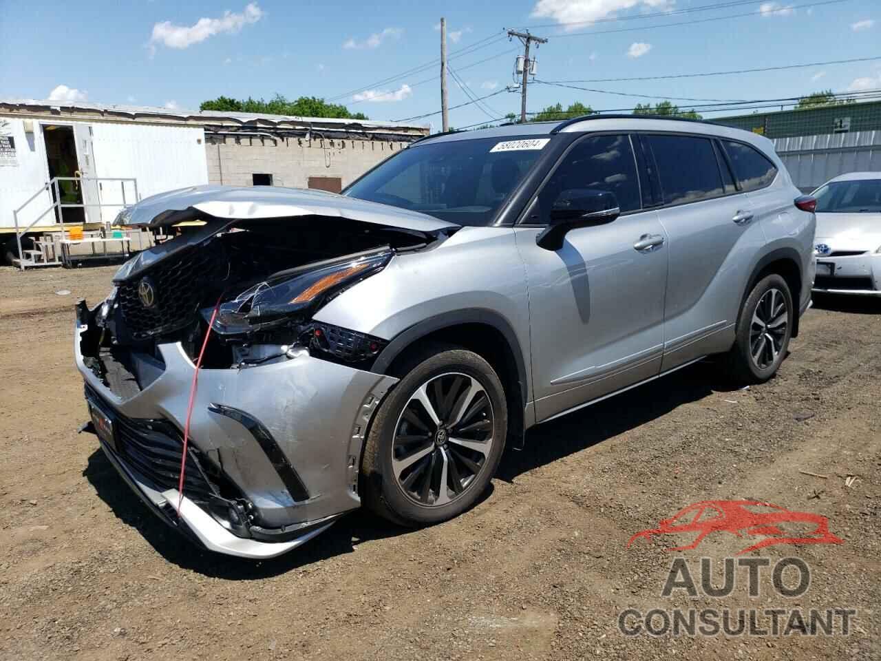 TOYOTA HIGHLANDER 2022 - 5TDLZRBHXNS240980