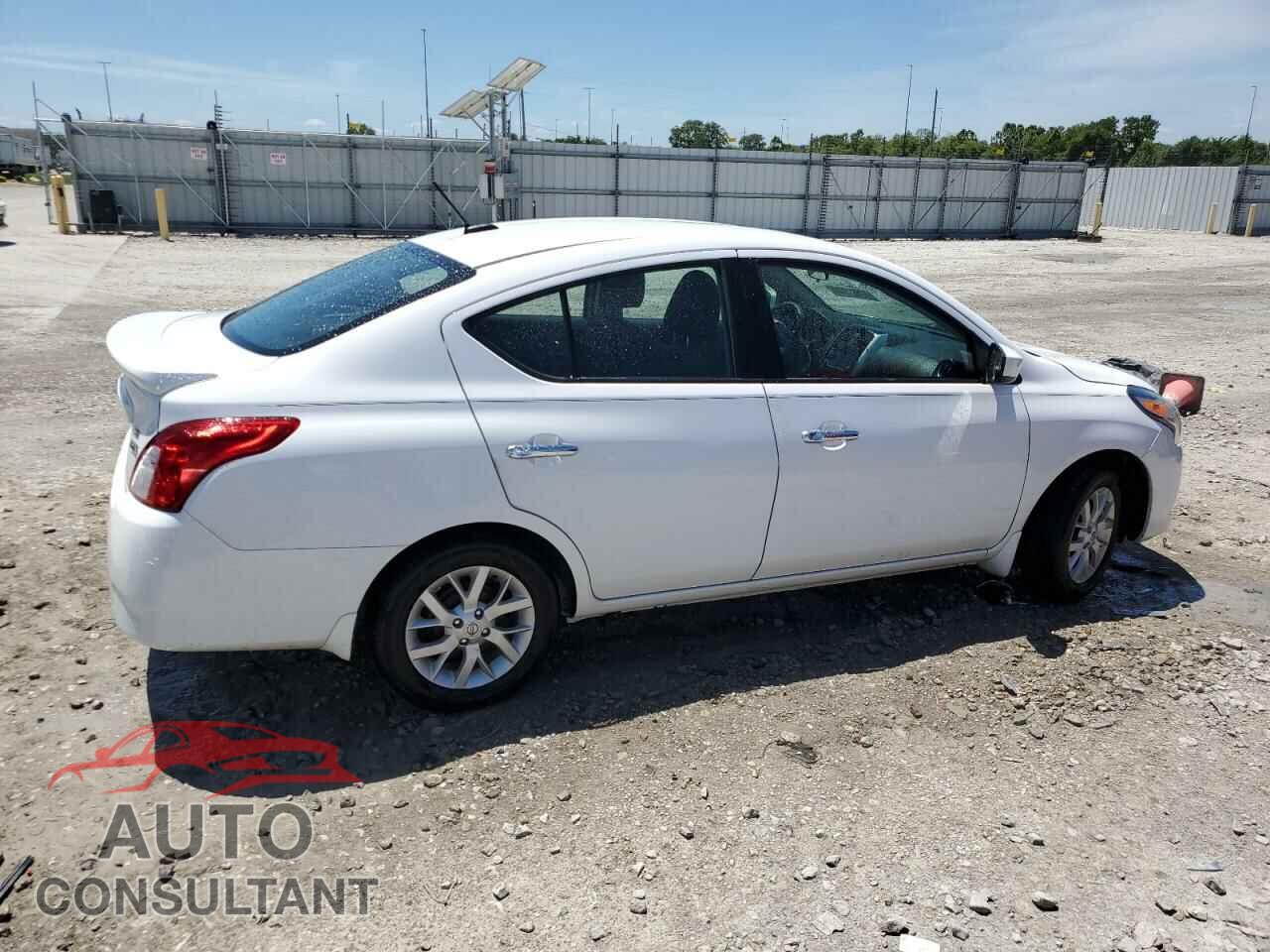NISSAN VERSA 2017 - 3N1CN7AP3HL905689