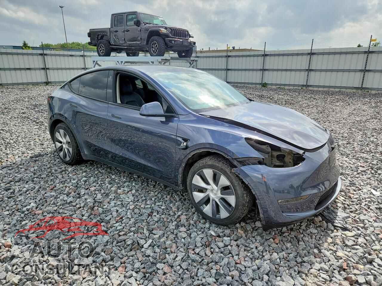 TESLA MODEL Y 2023 - 7SAYGDEE0PF596512