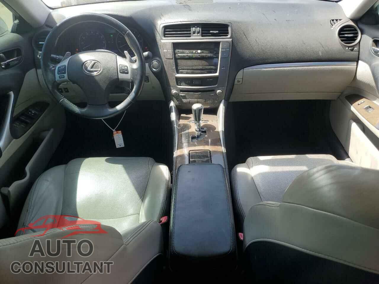 LEXUS IS 2011 - JTHBF5C29B5147276