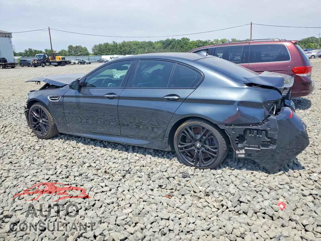 BMW M5 2013 - WBSFV9C56DD096327