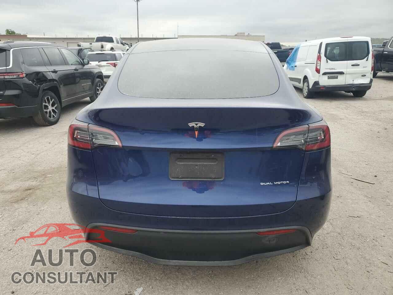TESLA MODEL Y 2024 - 7SAYGDEE0RA226080
