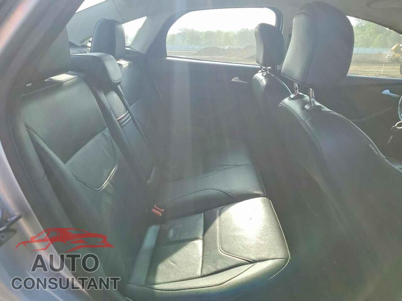FORD FOCUS 2016 - 1FADP3F22GL224747