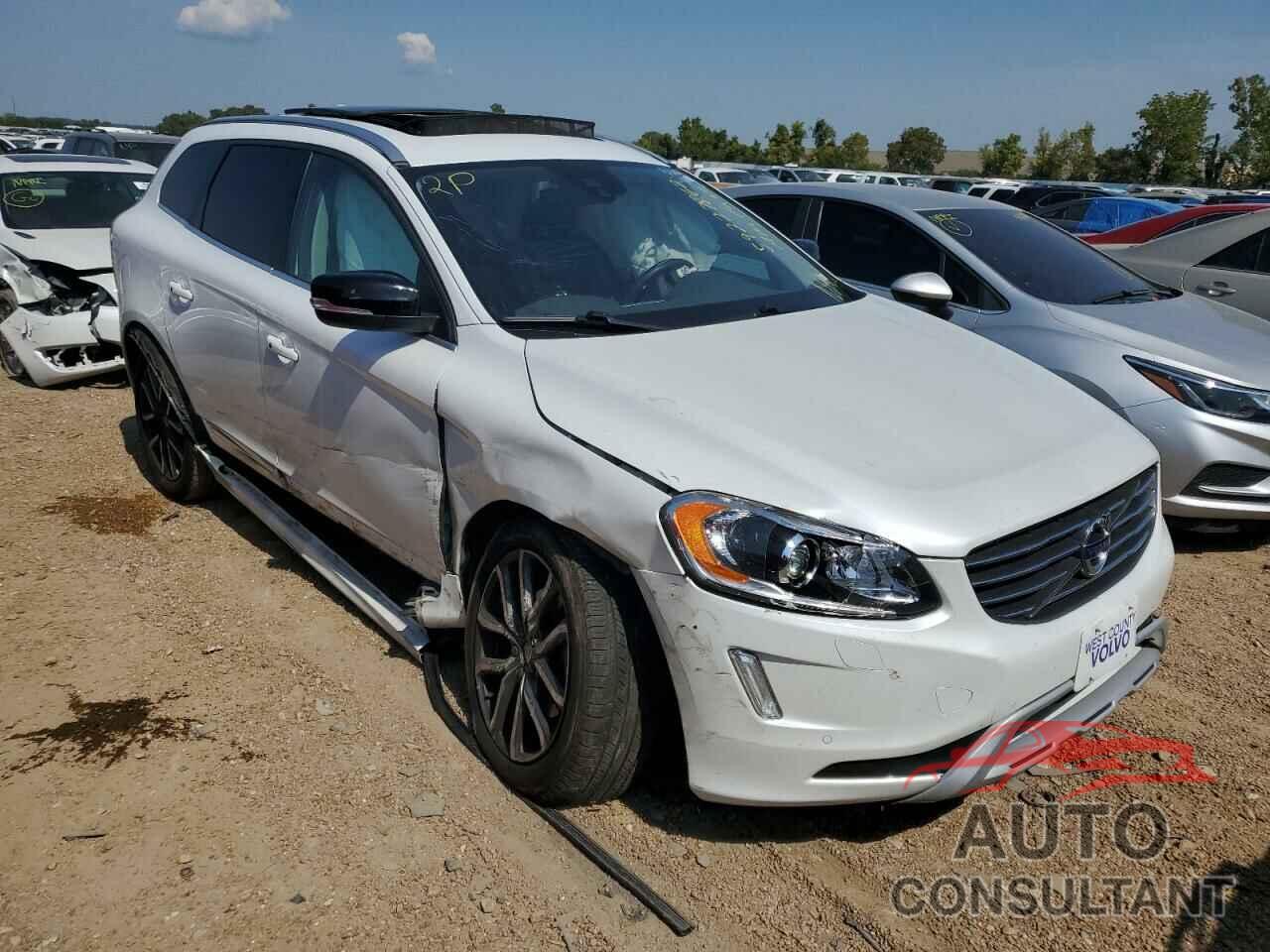 VOLVO XC60 2017 - YV449MRR5H2204287