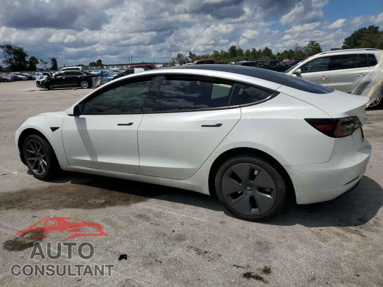 TESLA MODEL 3 2023 - 5YJ3E1EAXPF567575