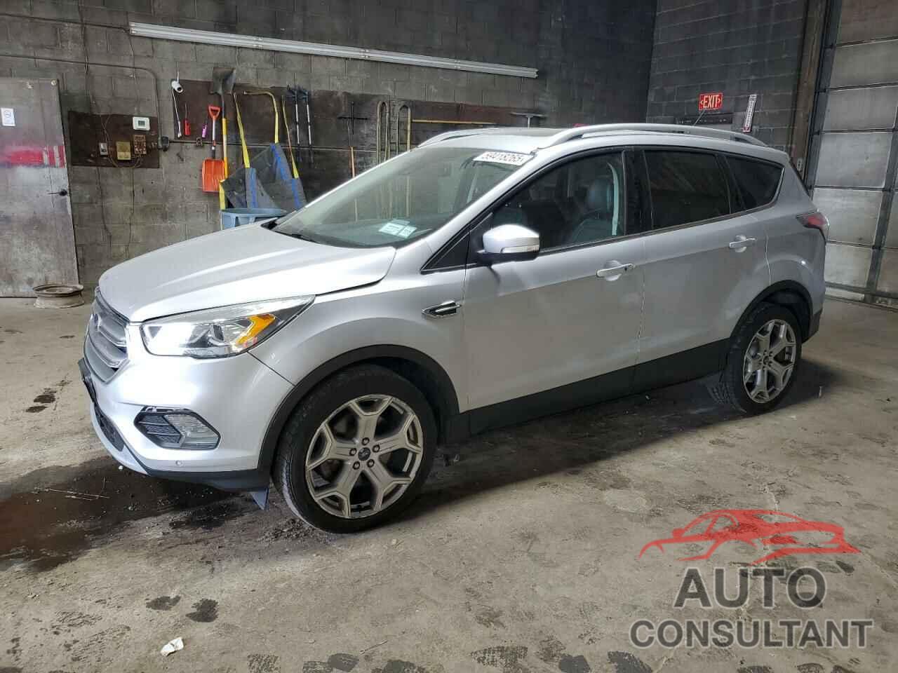FORD ESCAPE 2017 - 1FMCU9J96HUA33300
