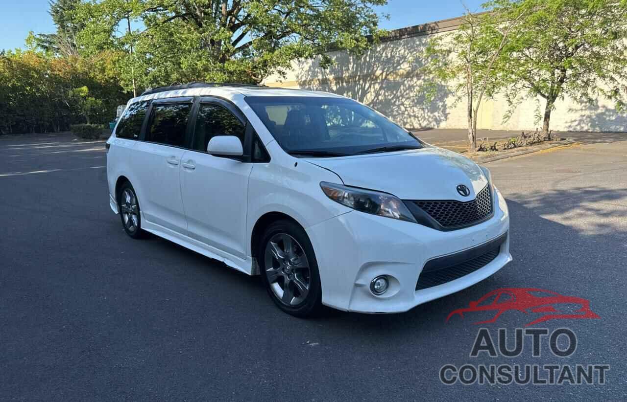 TOYOTA SIENNA 2011 - 5TDXK3DC0BS060424