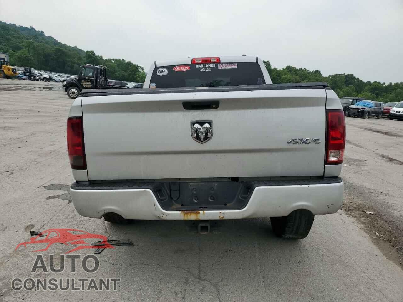 DODGE RAM 1500 2012 - 1C6RD7FT5CS326656