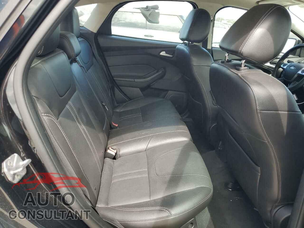 FORD FOCUS 2014 - 1FADP3K23EL227630