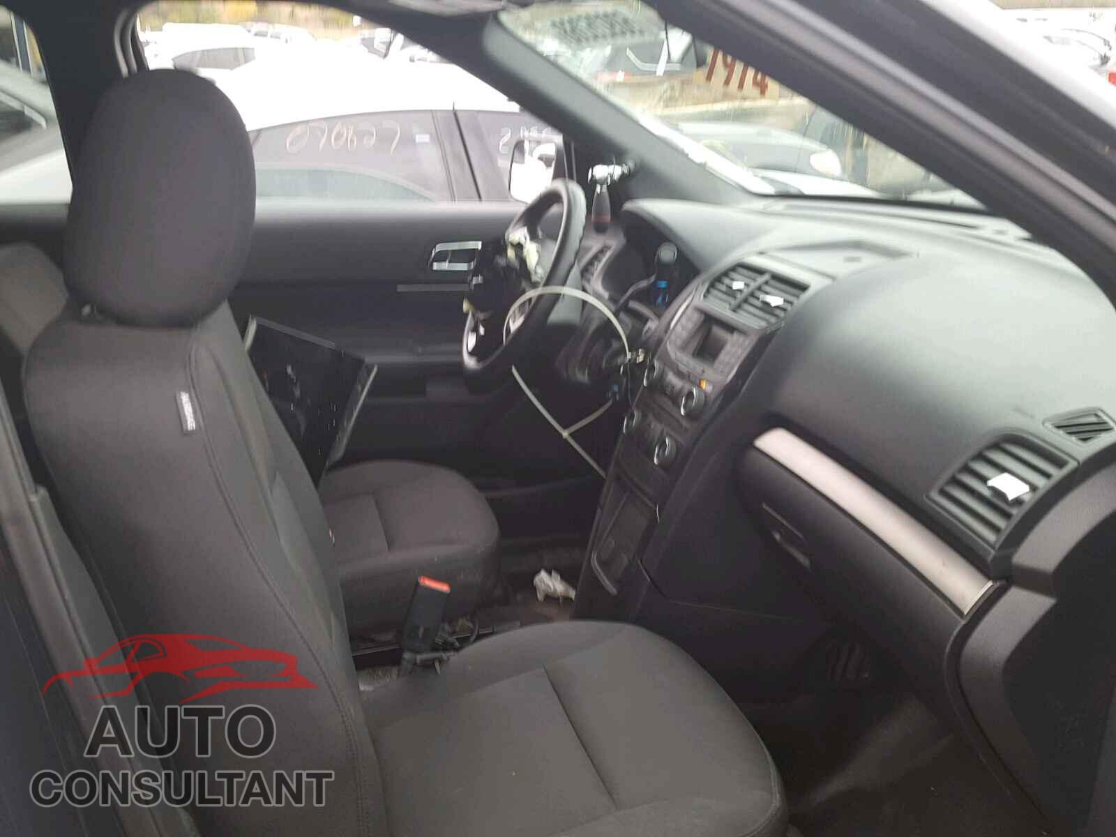 FORD EXPLORER P 2017 - 1FM5K8AR3HGC86114
