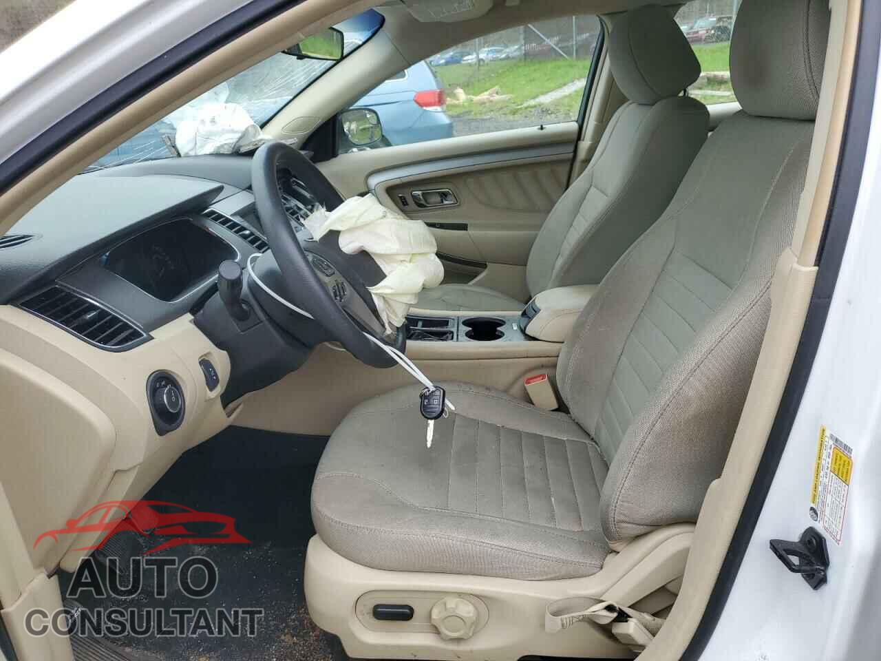 FORD TAURUS 2017 - 1FAHP2D81HG145180
