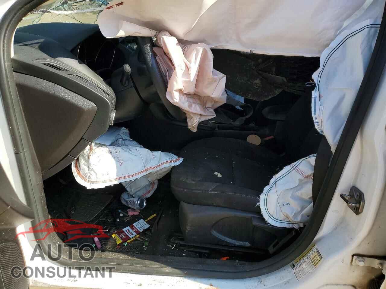 FORD FOCUS 2017 - 1FADP3M20HL336967