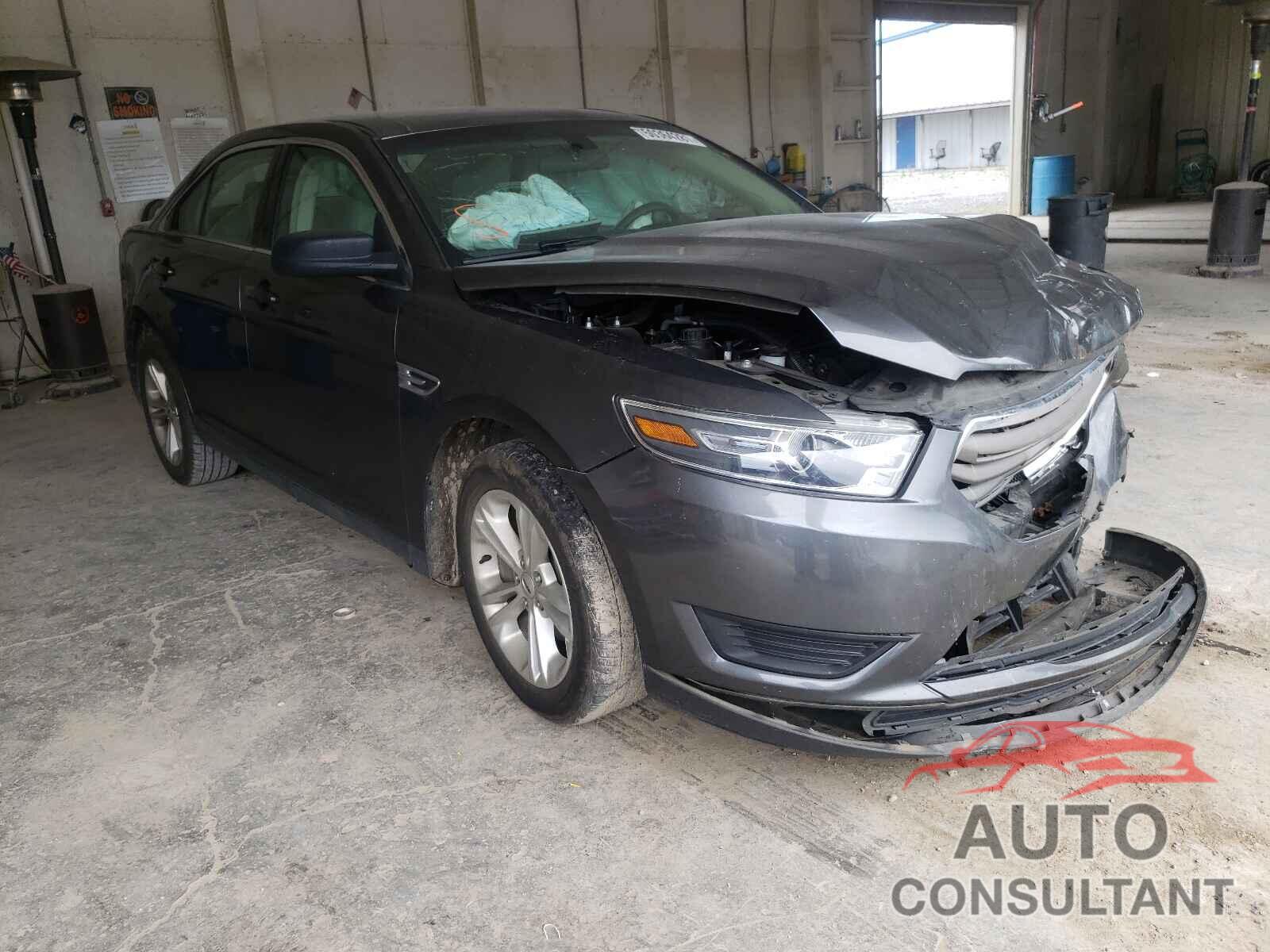 FORD TAURUS 2018 - 1FAHP2D8XJG133096