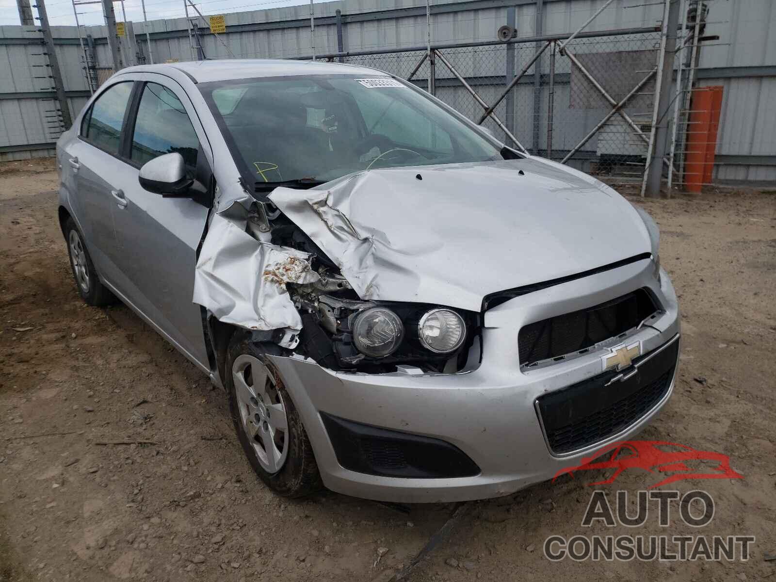 CHEVROLET SONIC 2016 - 1G1JA5SH8G4101302