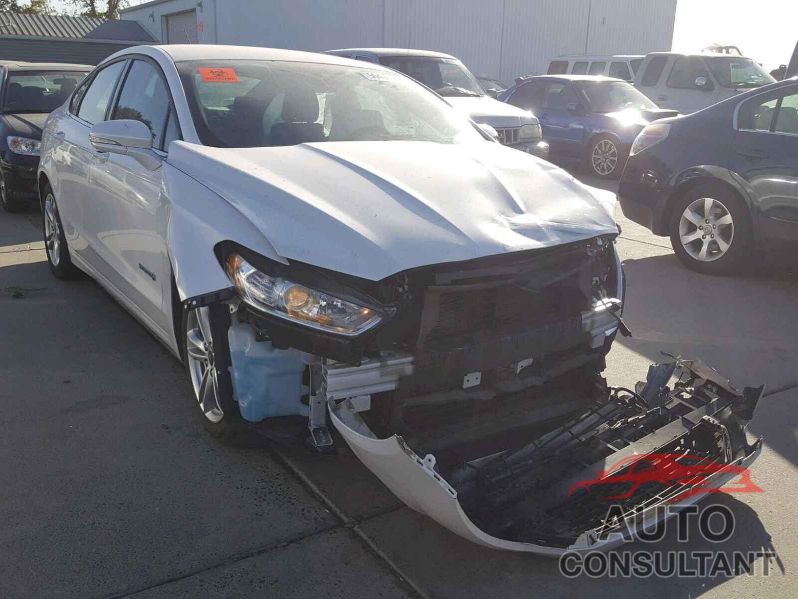 FORD FUSION 2016 - 3FA6P0LU4GR305988