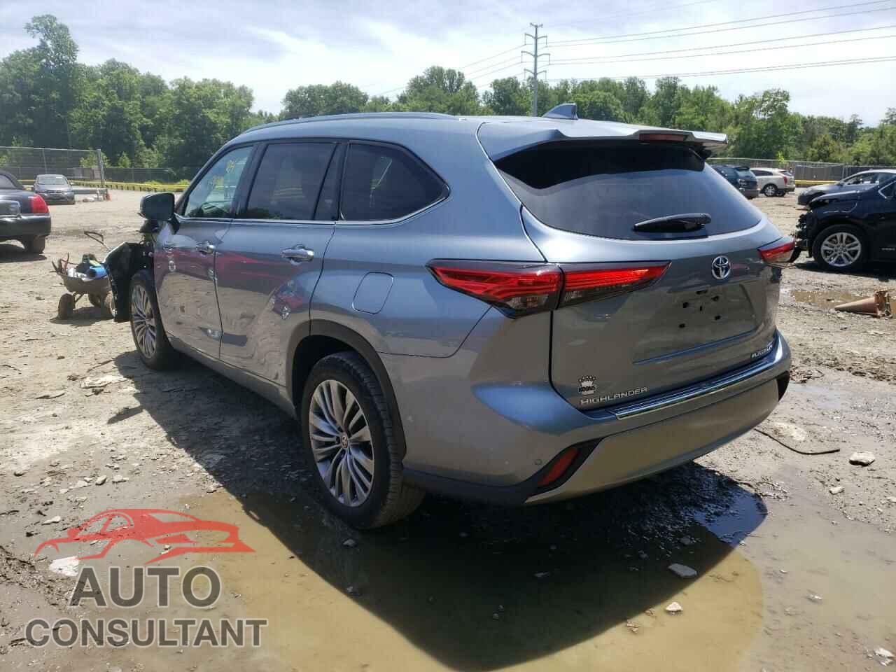 TOYOTA HIGHLANDER 2021 - 5TDFARAH3MS005986