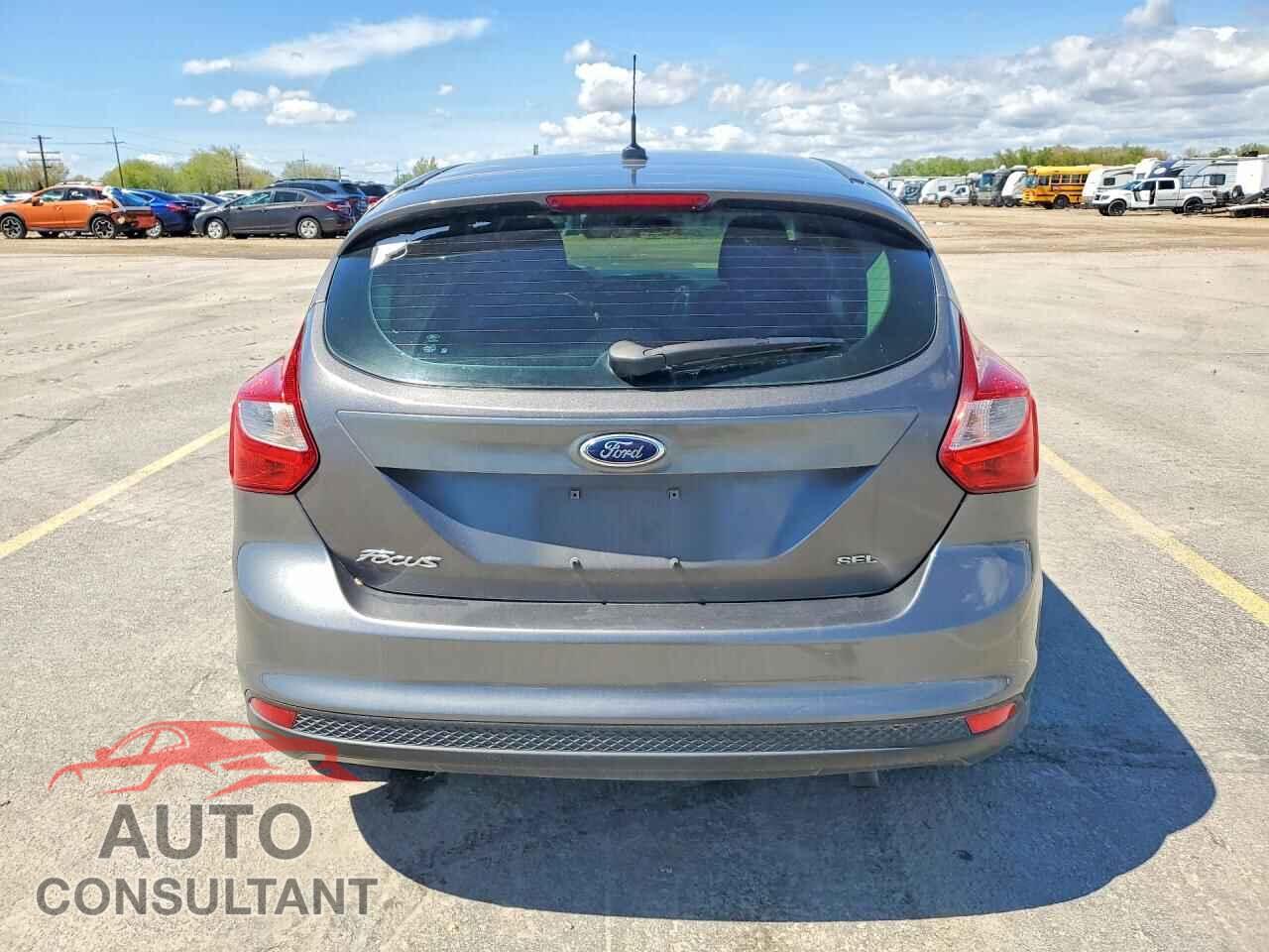 FORD FOCUS 2012 - 1FAHP3M22CL453833