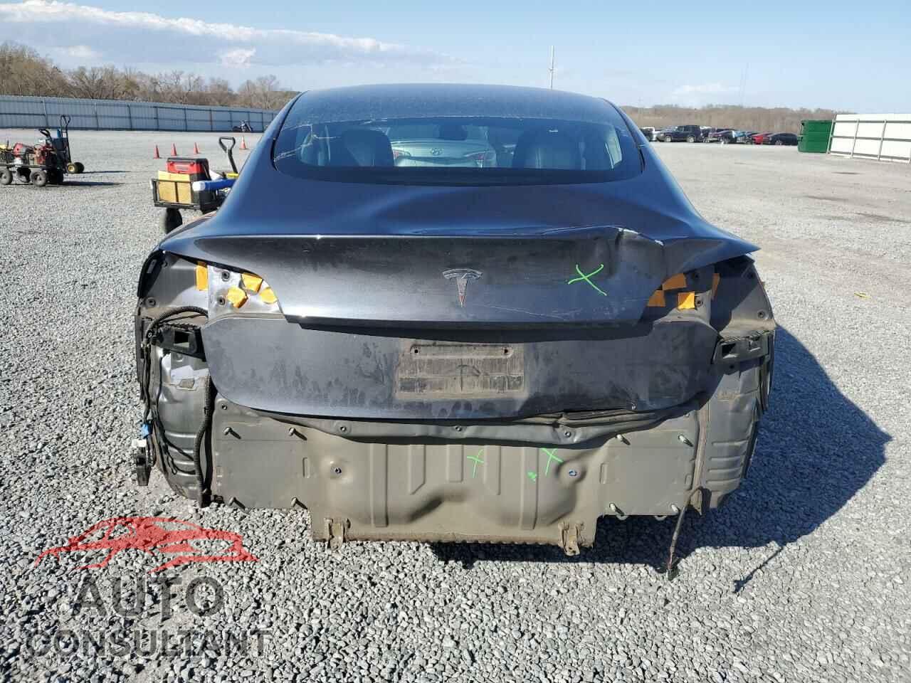TESLA MODEL 3 2019 - 5YJ3E1EA5KF412702