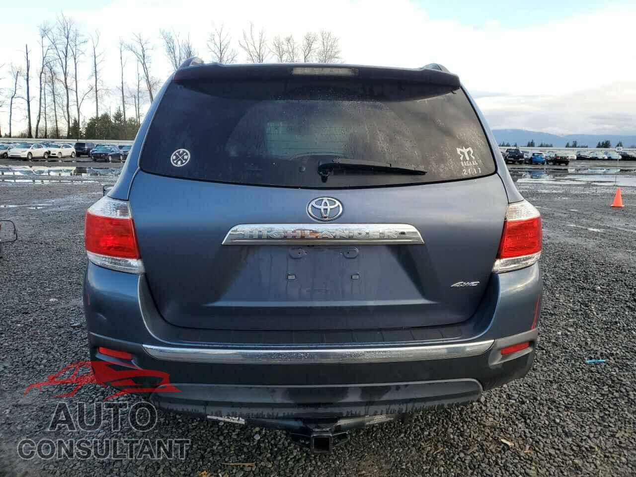 TOYOTA HIGHLANDER 2012 - 5TDBK3EH4CS120744