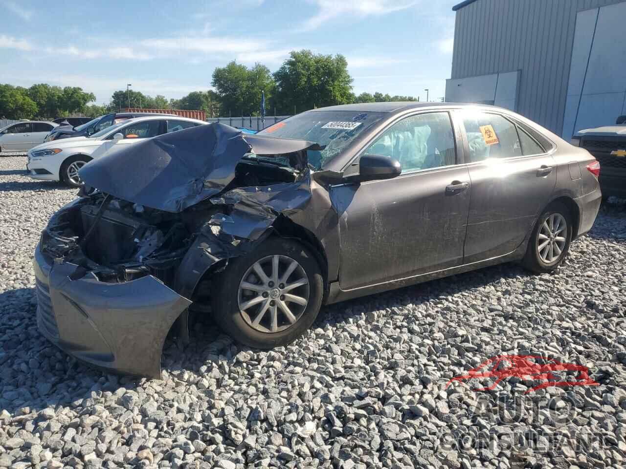 TOYOTA CAMRY 2017 - 4T1BF1FK6HU648027