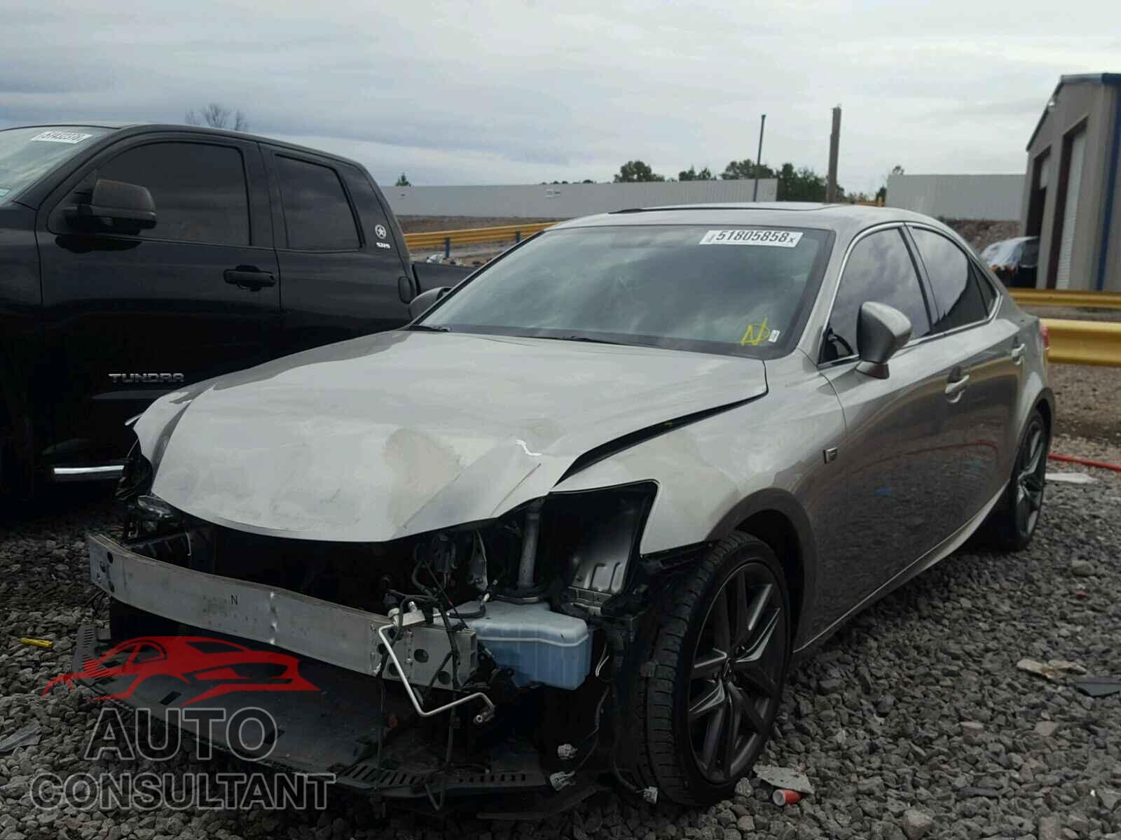 LEXUS IS 2015 - JTHBE1D20F5018861